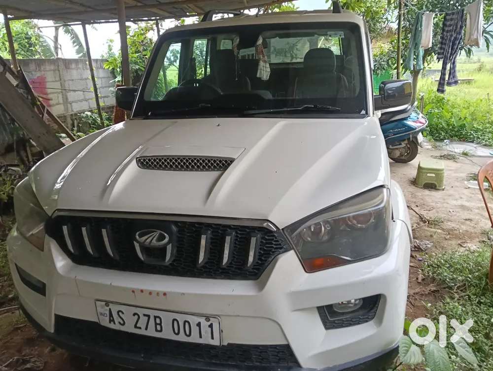 Mahindra Scorpio Classic 2016 Petrol