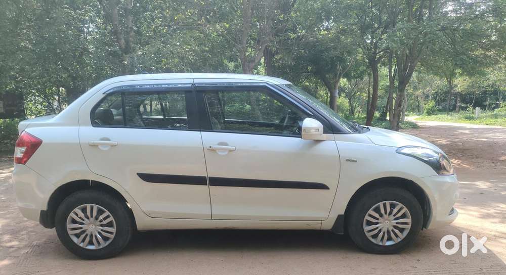 Maruti Suzuki Swift Dzire Vdi Optional, 2015, Diesel
