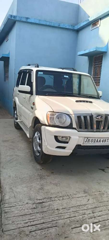 Mahindra Scorpio 2013 Diesel Well Maintained