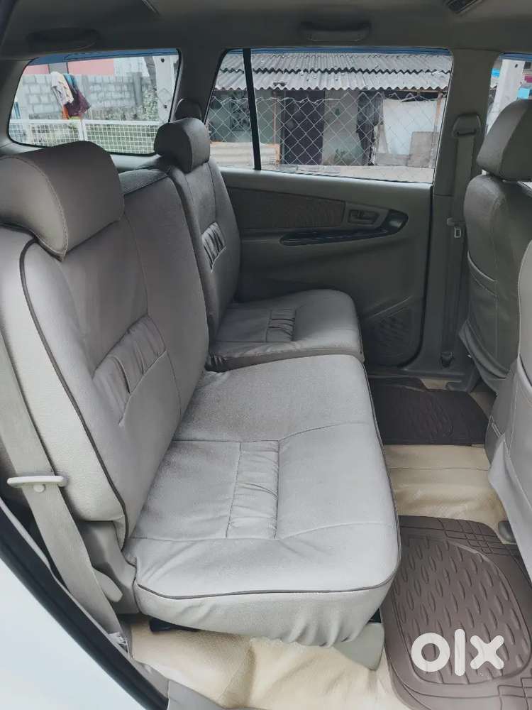 Toyota Innova 2013 Diesel Well Maintained