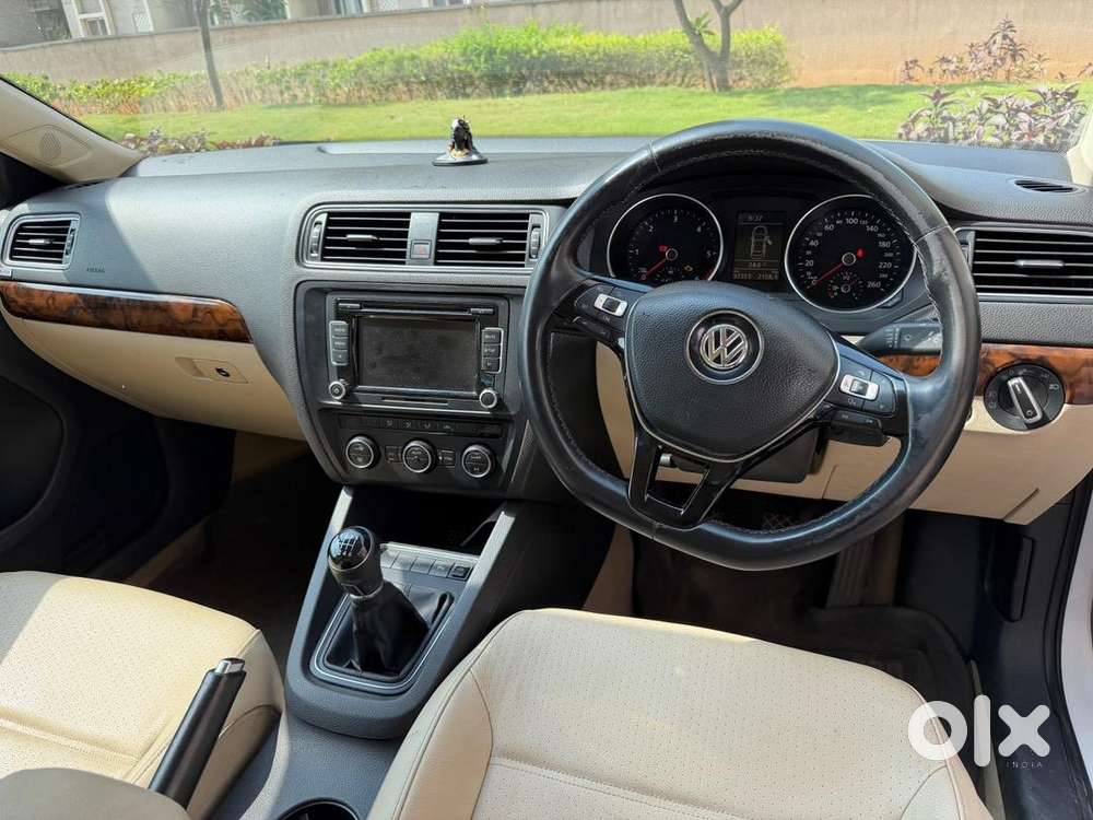 Volkswagen Jetta 2015 Diesel Well Maintained, Comes With 6 Airbags.