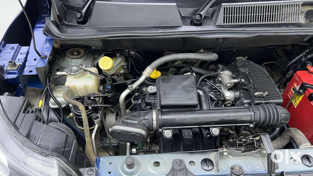 Renault Triber Rxz Easy-r Amt, 2021, Petrol