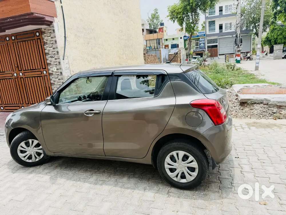 Maruti Suzuki Swift Vxi 2021