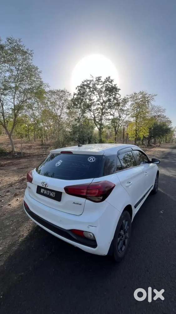 Hyundai I20 Asta Petrol 2018 Top Model Excellent Condition