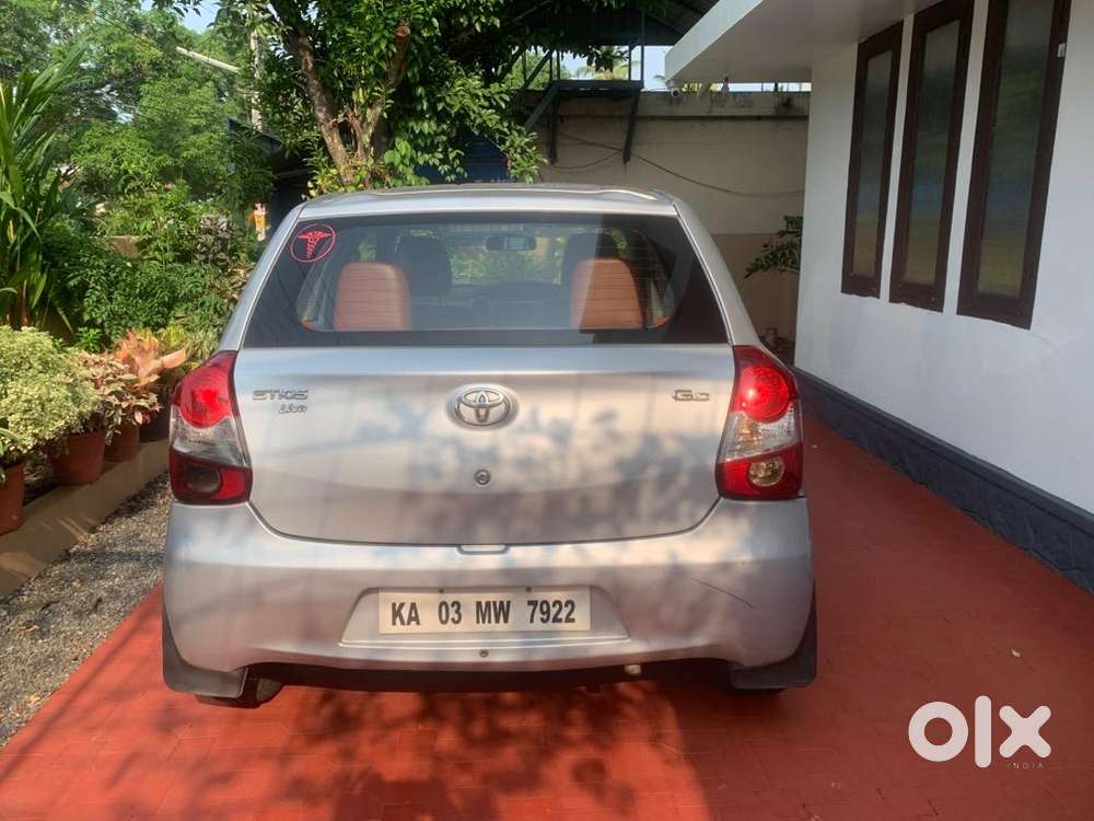 Toyota Etios Liva 2015