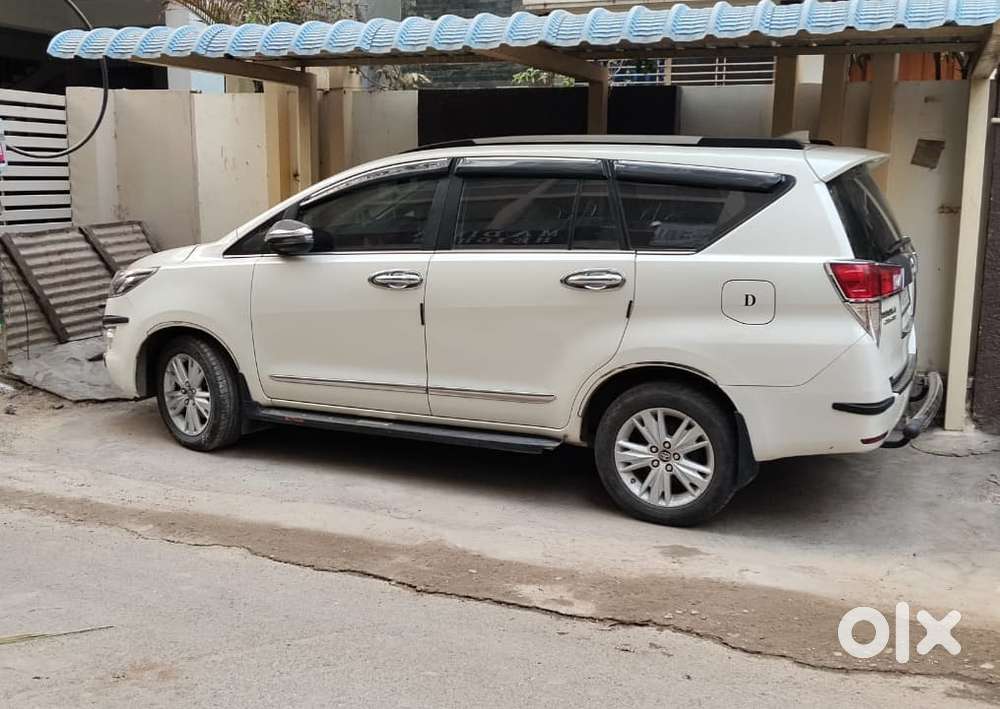 Toyota Innova Crysta 2.8z Automatic, 2018, Diesel