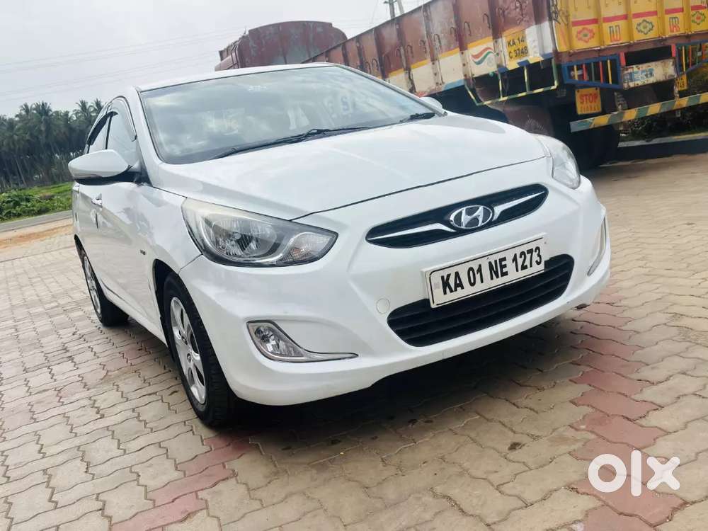 Hyundai Verna 2012 Petrol Well Maintained
