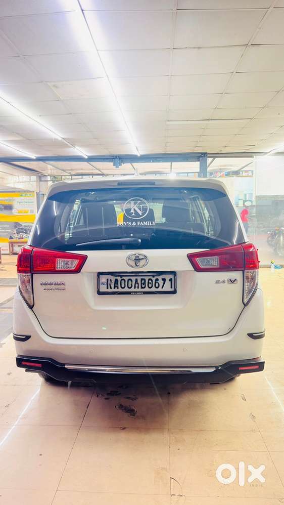 Toyota Innova Crysta