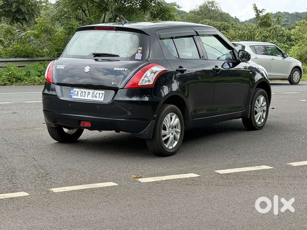 Maruti Suzuki Swift Vvt Zxi, 2013, Petrol
