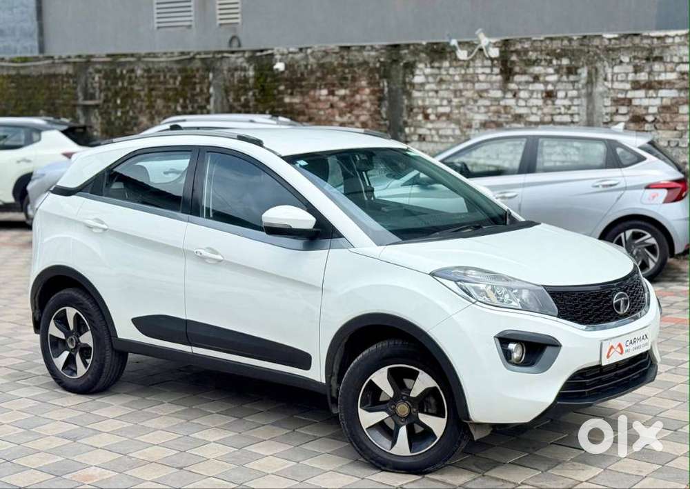 Tata Nexon 1.2 Revotron Xza Plus, 2018, Petrol