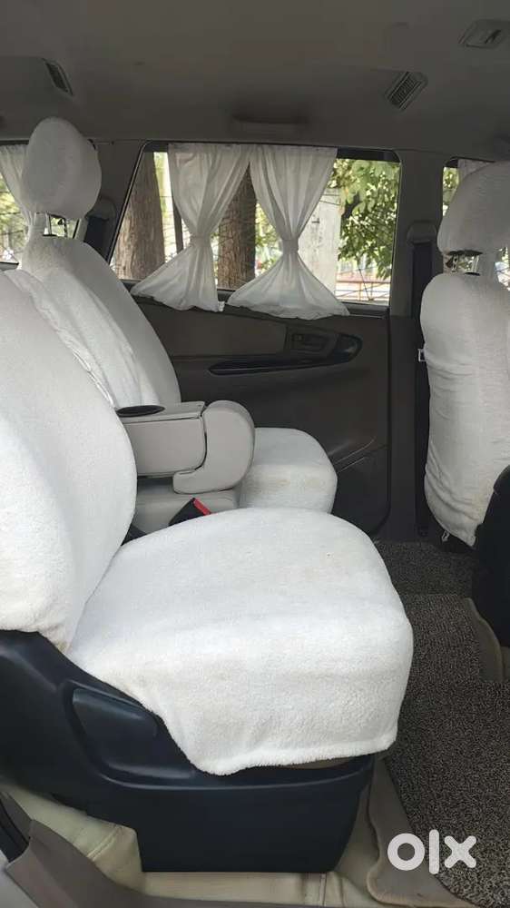 Toyota Innova 2015 Diesel Well Maintained