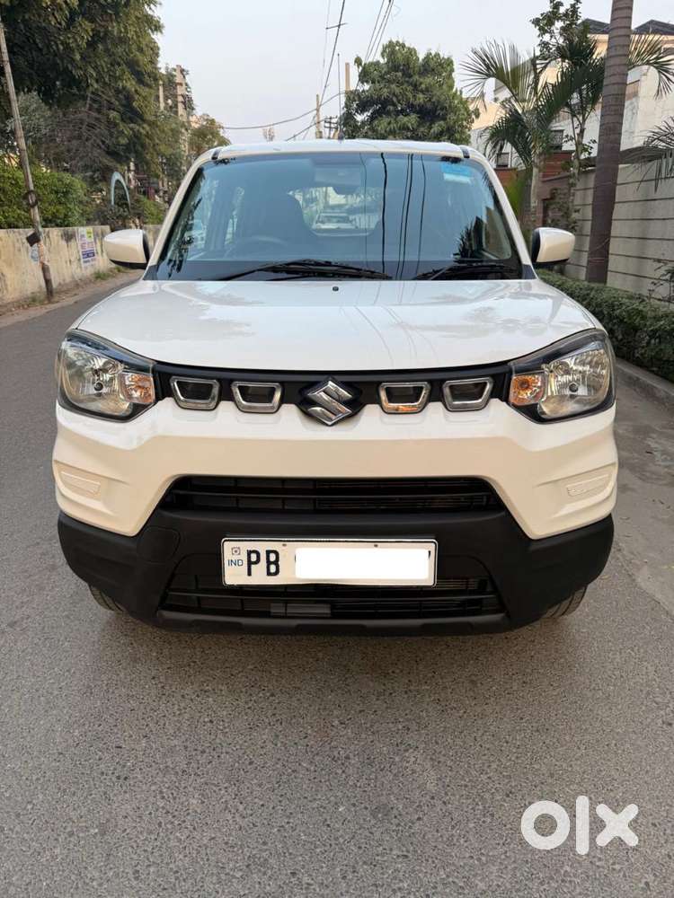 Maruti Suzuki S-presso Vxi Plus, 2022, Petrol