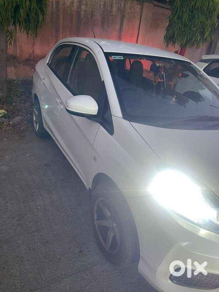 Honda Amaze 2017 Petrol Well Maintained Automatic