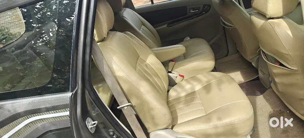 Innova 2012 Model For Sale