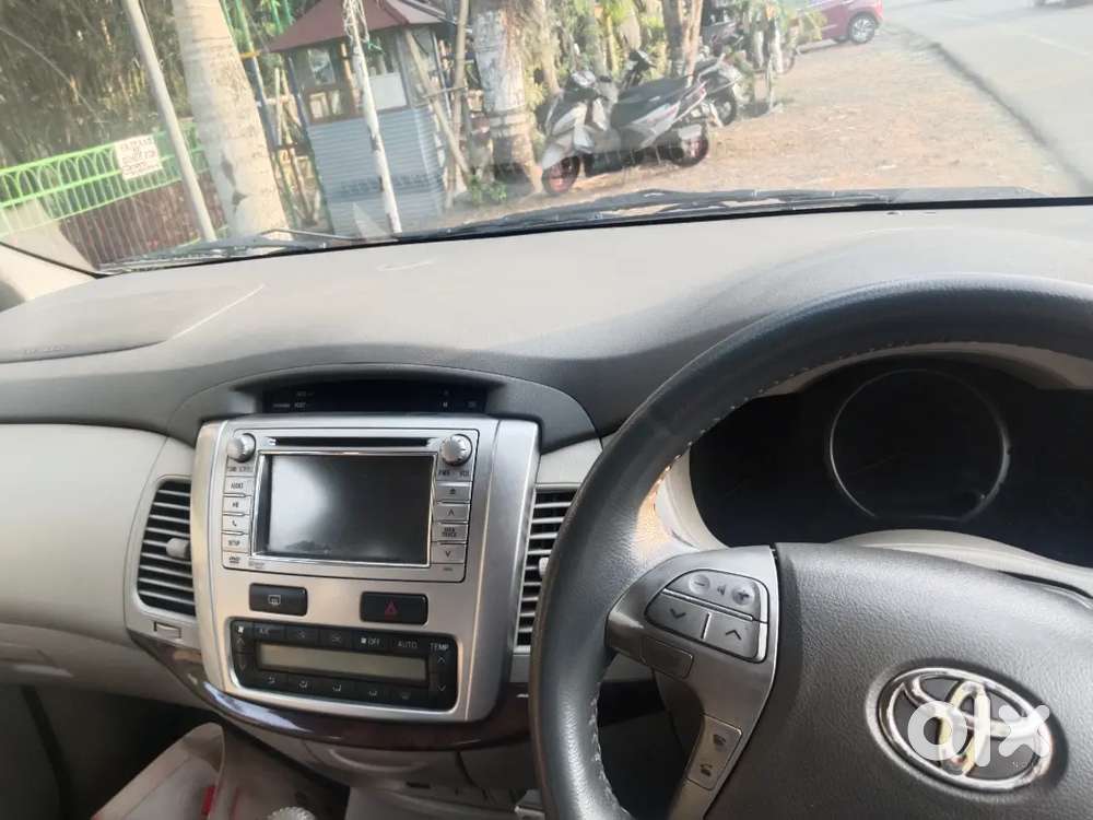 Toyota Innova 2013 Diesel 126000 Km Driven