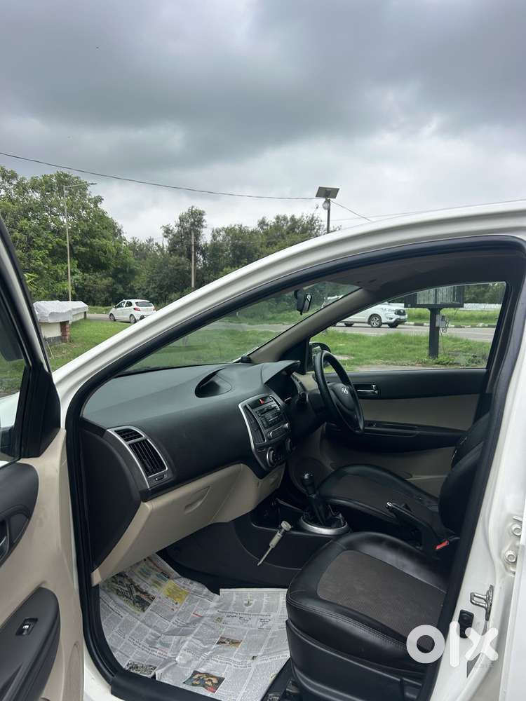 Hyundai I20 1.2 Sportz Option, 2012, Petrol