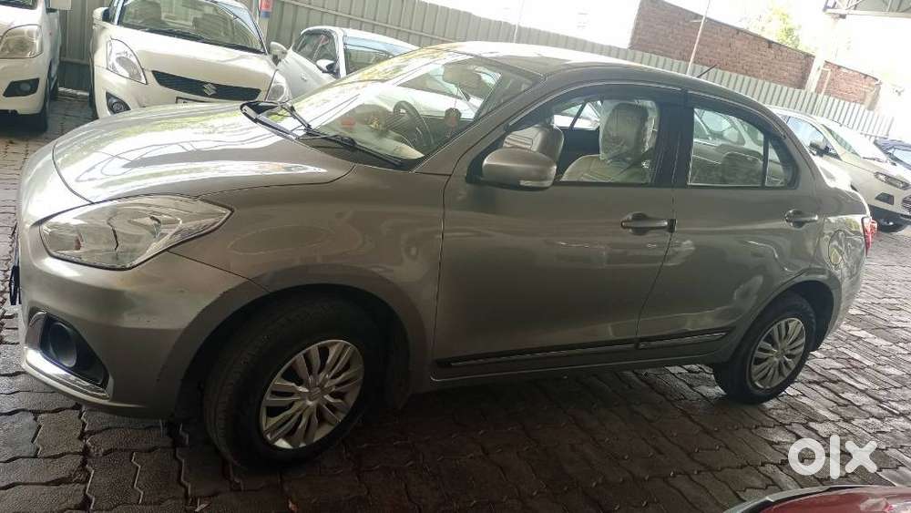 Maruti Suzuki Swift Dzire Vxi Optional, 2020, Petrol