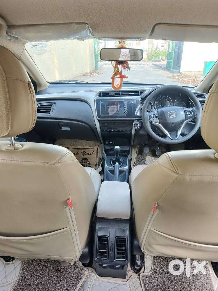 Honda City I-vtec V, 2017, Petrol