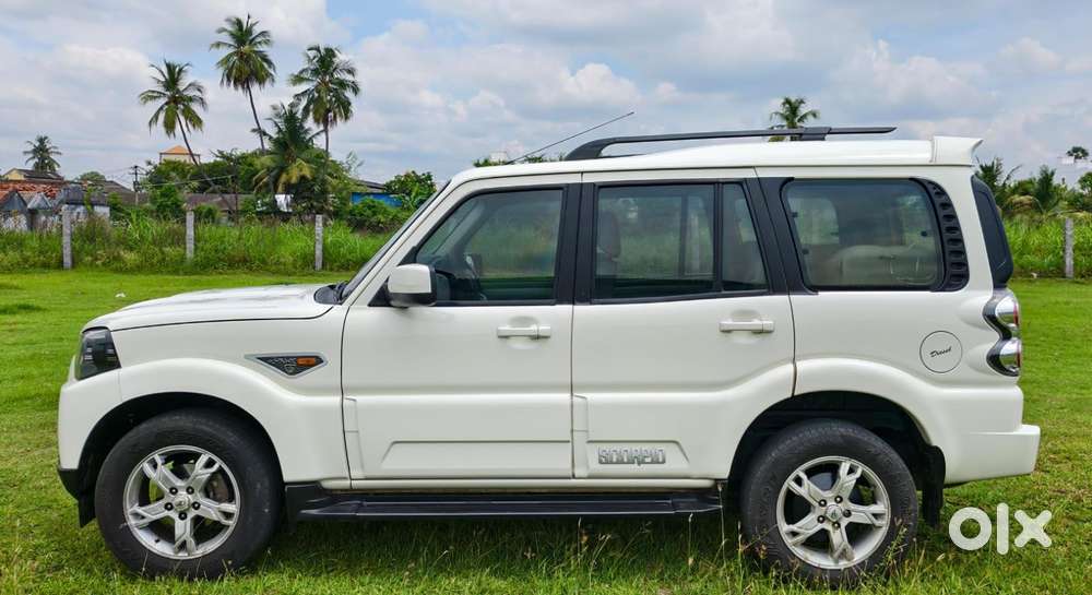 Mahindra Scorpio 1.99 S10, 2015, Diesel