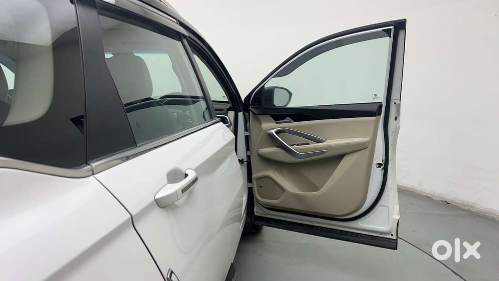 Mg Hector Sharp Pro 1.5 Turbo Mt Dual Tone, 2022, Cng & Hybrids