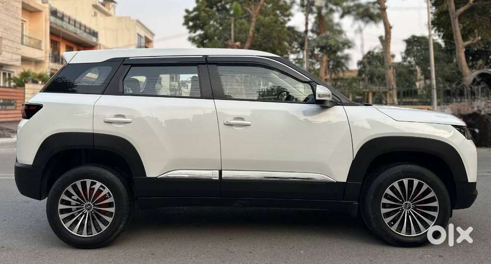 Maruti Suzuki Brezza 1.5 Vxi Smart Hybrid, 2024, Petrol