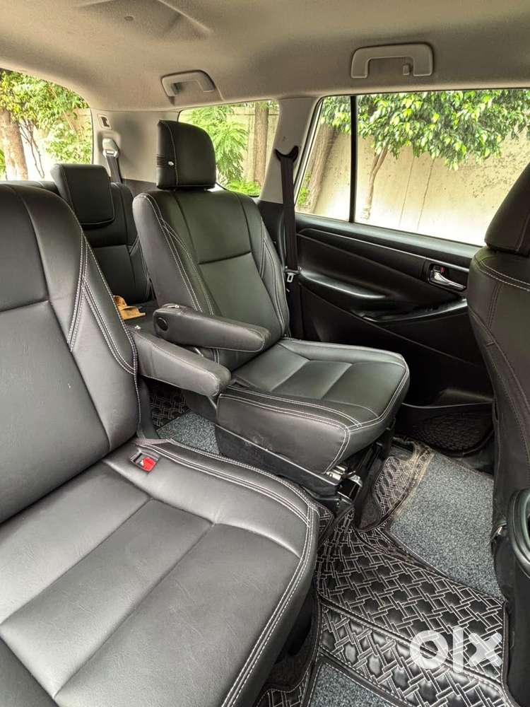 Toyota Innova Crysta [2020-ongoing] 2.7 Gx At 7 Str, 2022, Petrol