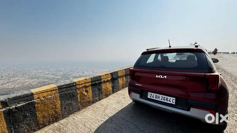 Kia Sonet Red 2024 Petrol Well Maintained With Bh Number Plate.