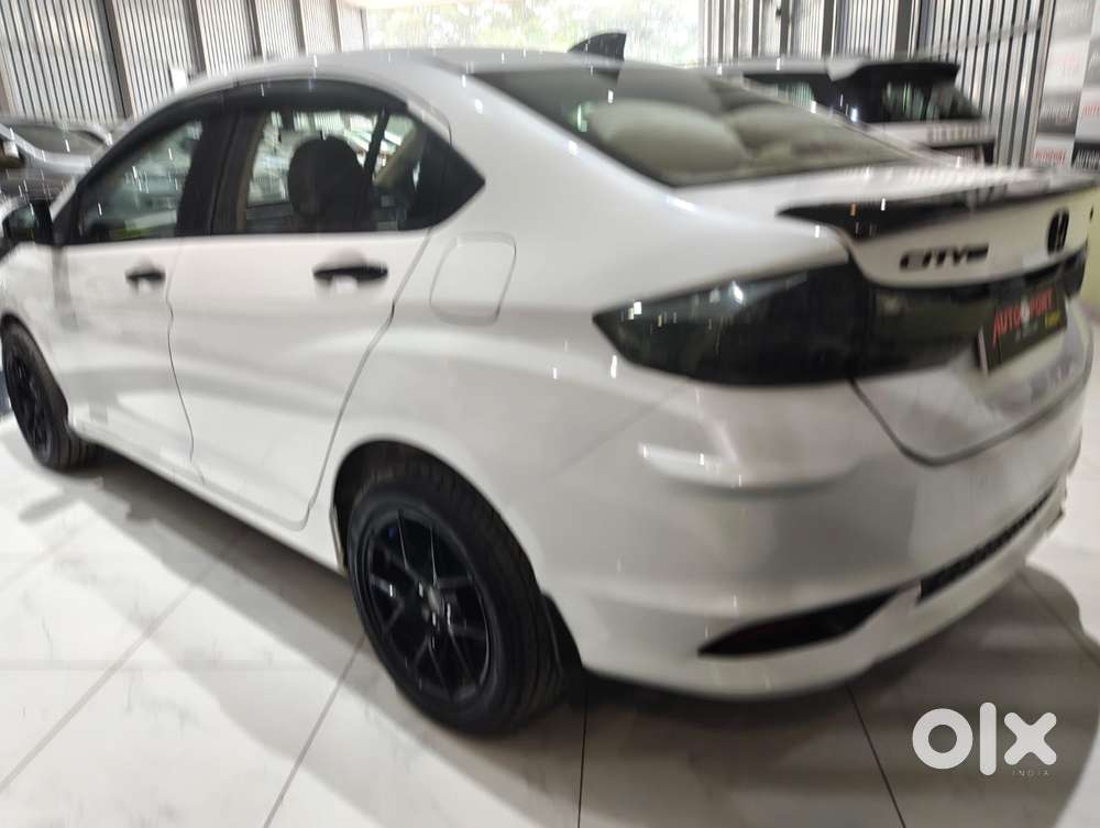 Honda City 1.5 V 4th Gen I-vtec Mt, 2021, Petrol