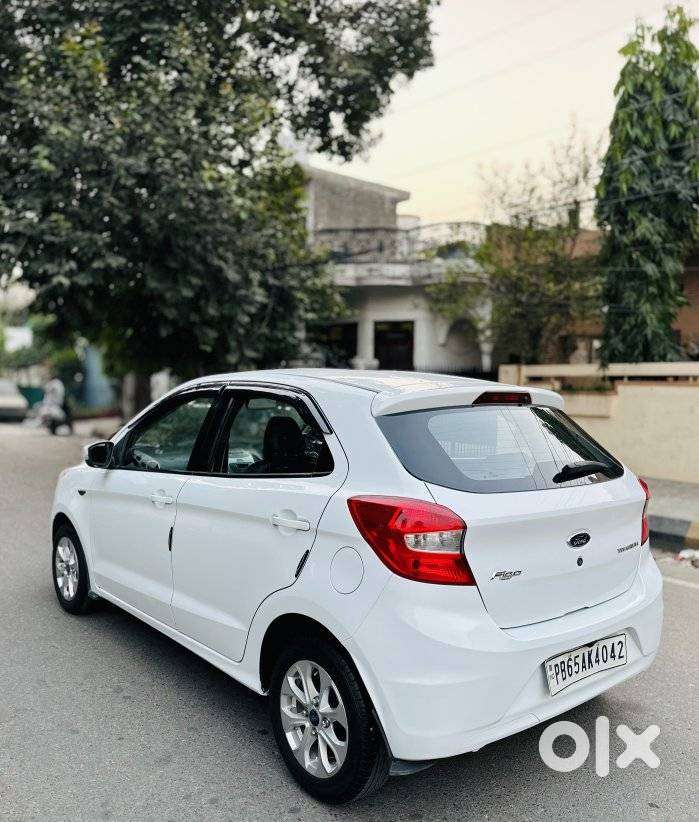 Ford Figo 2012-2015 Petrol Titanium, 2017, Petrol