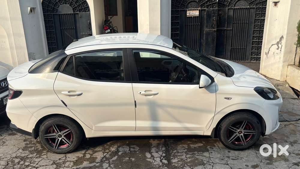 Hyundai Aura 2022 Cng