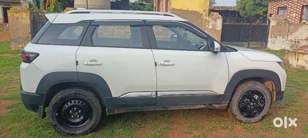 Brezza Zxi Smart Hybrid 2024 Shoroom Condition