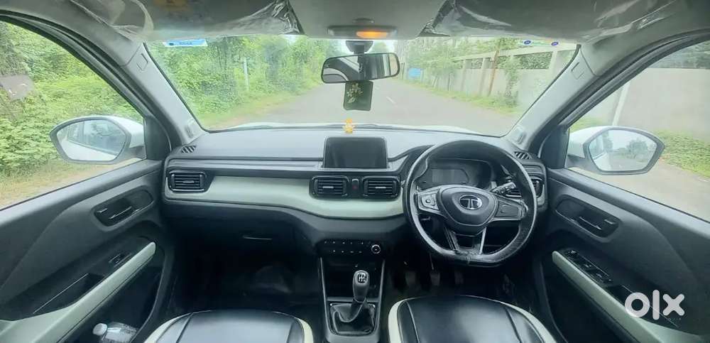 Tata Punch 1.2 Adventure Revotron 2024