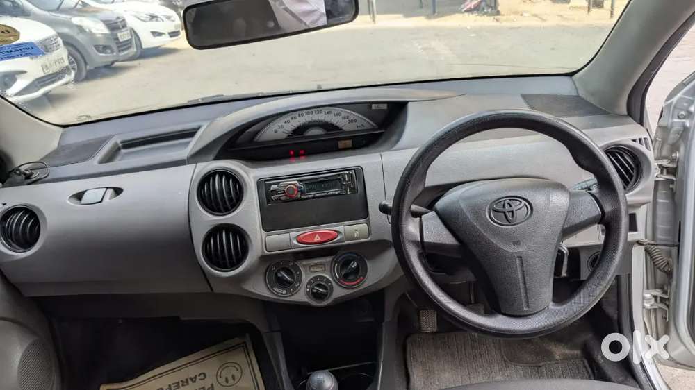 Toyota Etios Liva 2011 Petrol Well Maintained