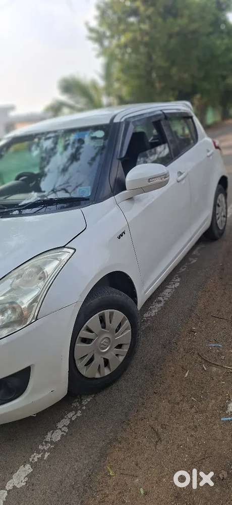 Maruti Suzuki Swift 2012 Petrol 42000 Km Driven