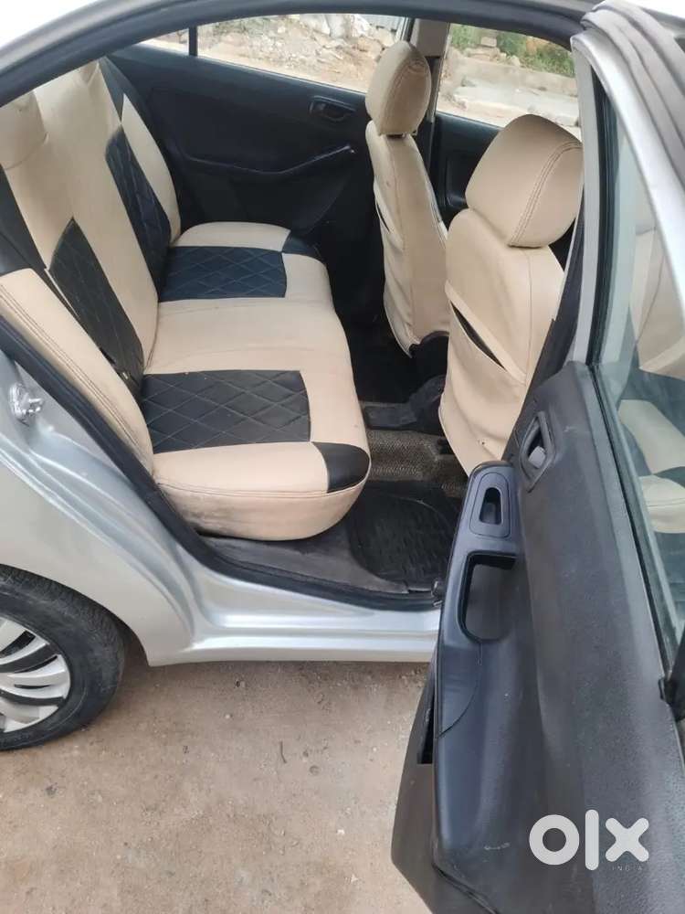Tata Zest Tocah Sccrean Back Camera Chilld Ac Seeld Engine Good