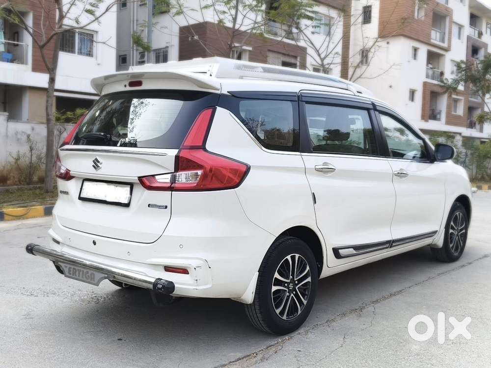 Maruti Suzuki Ertiga 1.5 Zxi Plus Shvs, 2022, Petrol