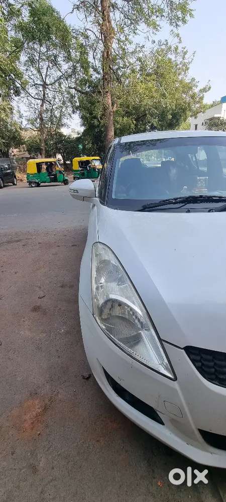 Maruti Suzuki Swift Vxi 2012