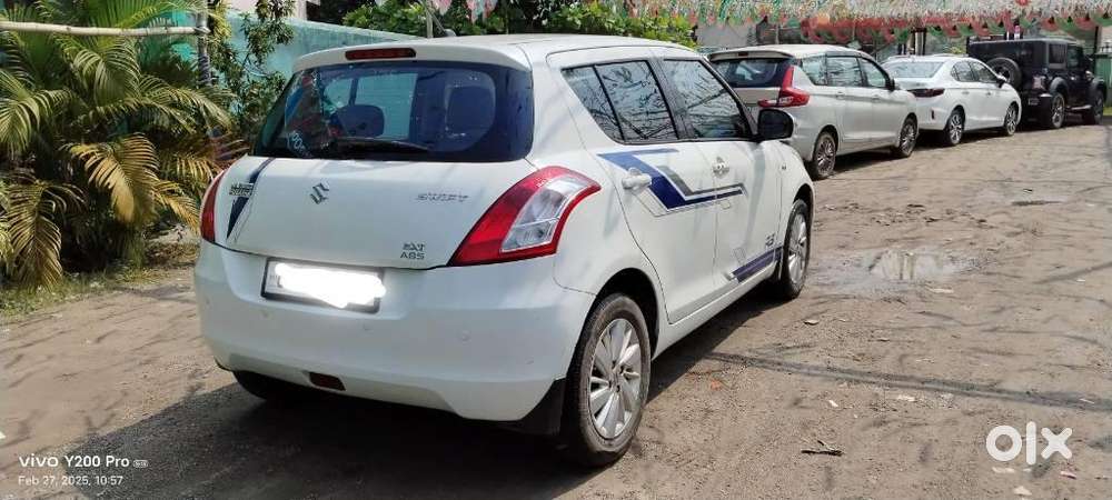 Maruti Suzuki Swift 1.3 Zxi, 2015, Petrol
