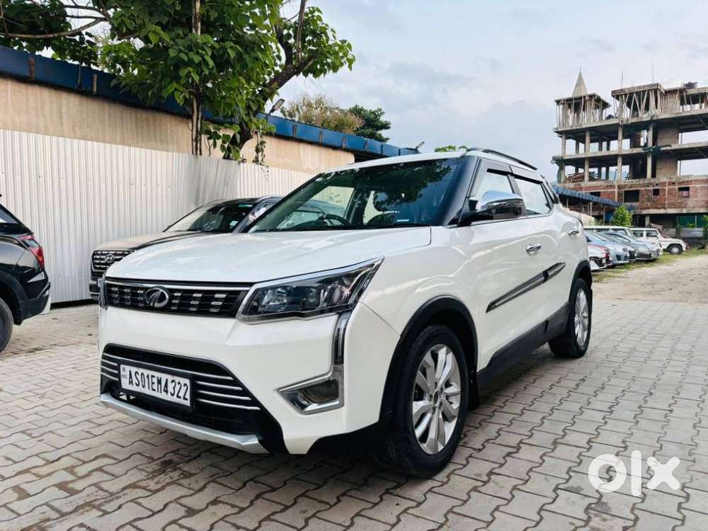 Mahindra Xuv300 W8 1.2 Petrol Dual Tone, 2020, Petrol