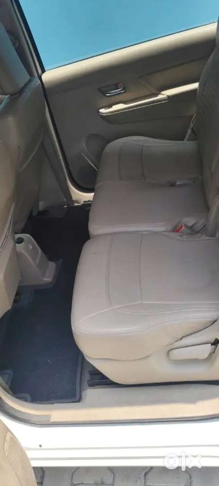 Maruti Suzuki Ertiga 2024 Cng & Hybrids 70000 Km Driven