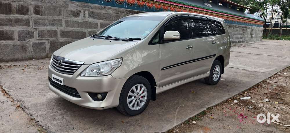 Toyota Innova 2.5 V 7 Str, 2012, Diesel