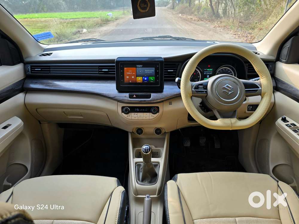 Maruti Suzuki Ertiga Zxi (o) Cng [2022-2023], 2022, Cng & Hybrids