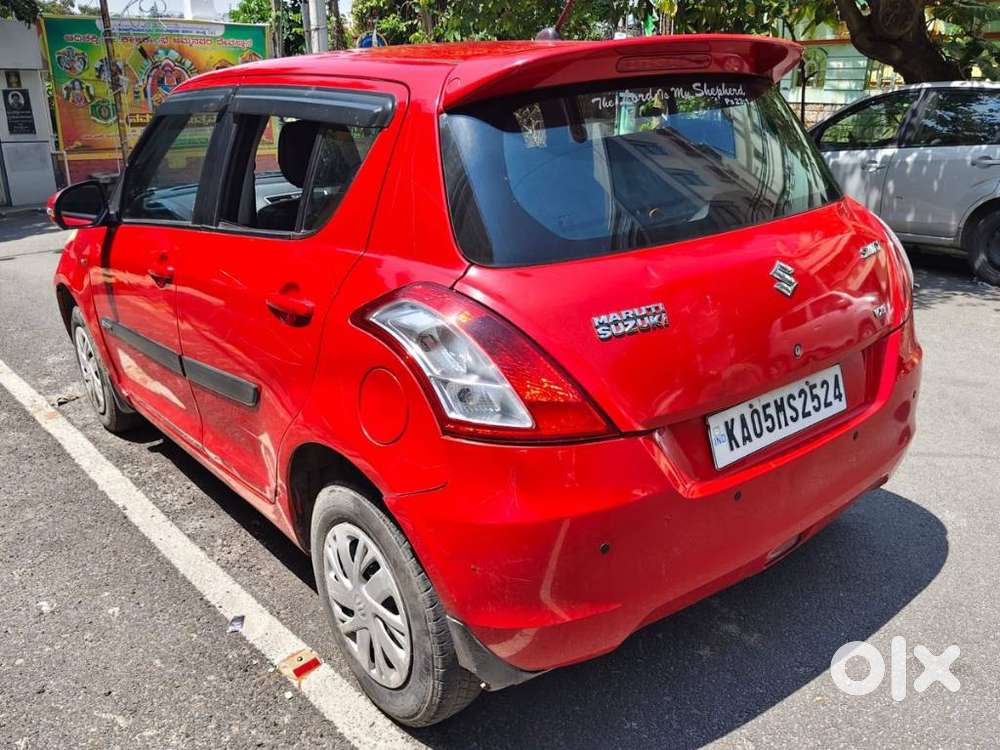 Maruti Suzuki Swift Vxi + Manual, 2015, Petrol