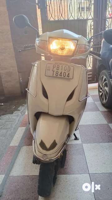 Activa 2012 best sale model price olx