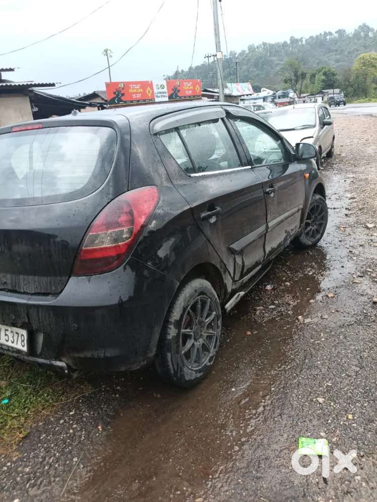 Hyundai I20 2011 Petrol 80000 Km Driven