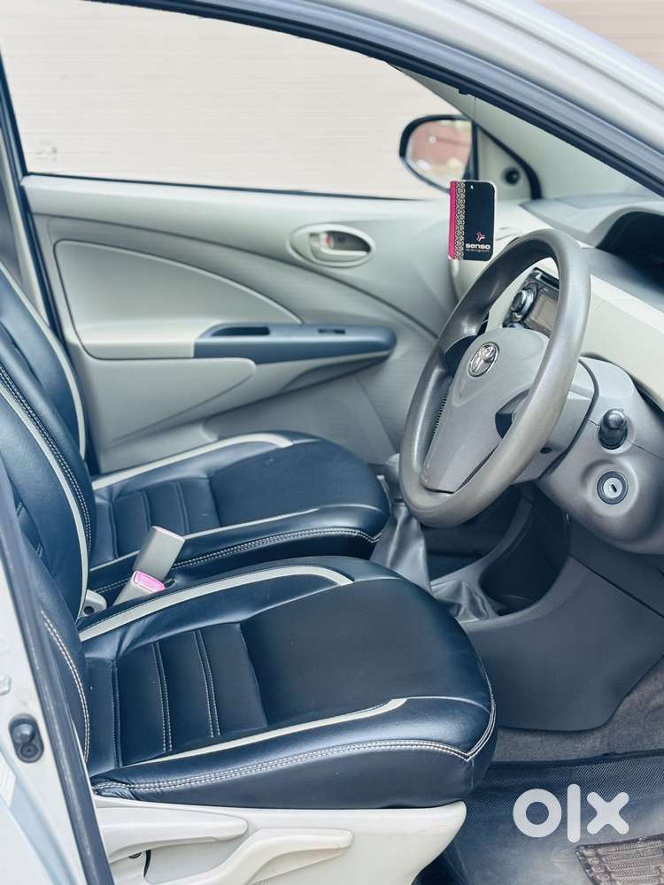 Toyota Etios Liva 2014-2016 G, 2015, Petrol