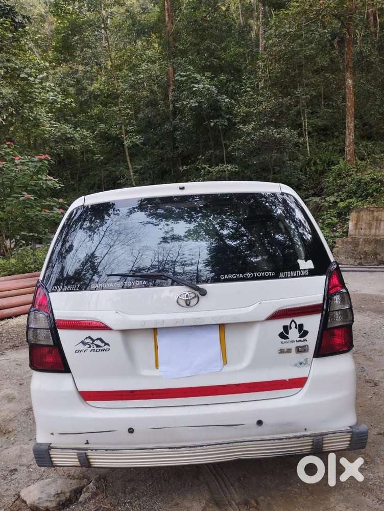 Toyota Innova 2.5 G (diesel) 7 Seater Bs Iv, 2015, Diesel