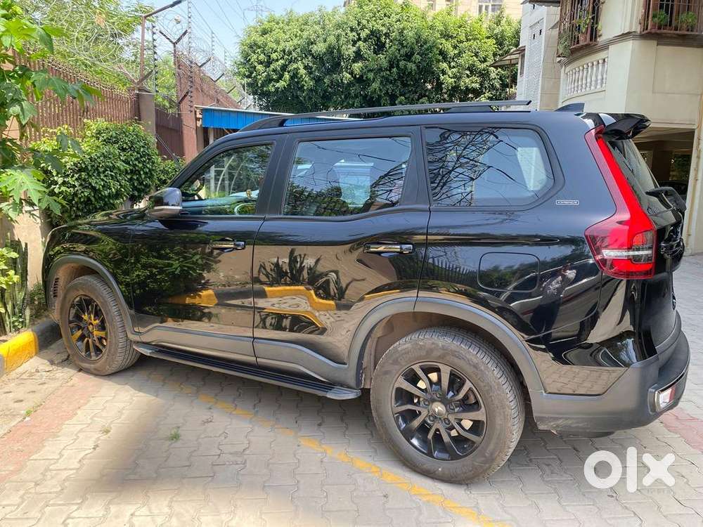 Scorpio N Z8 L 2.2 Diesel At Carbon L 2025 L 7.7k Kms L Like New