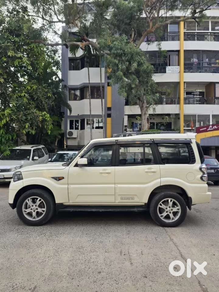 Mahindra Scorpio S10, 2017, Diesel