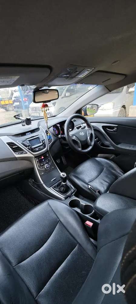 Hyundai Elantra 2015 Petrol Well Maintained